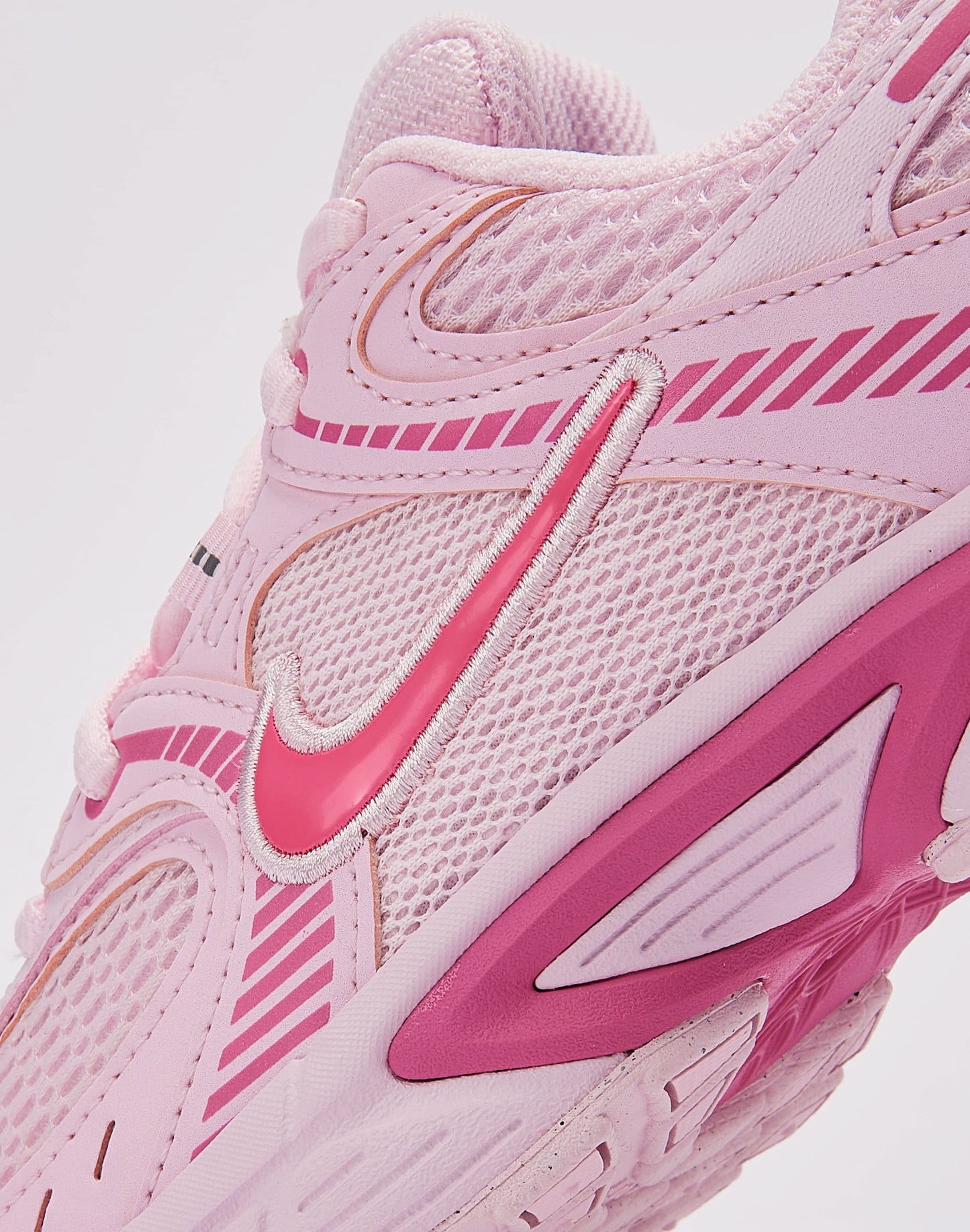 Nike V5 RNR Grade-School