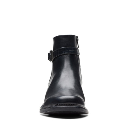 Clarks Maye Grace 26174348 Womens Black Leather Zipper Ankle & Booties Boots