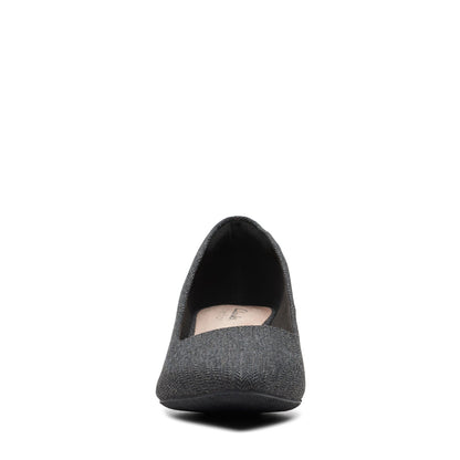 Clarks Teresa Step 26175159 Womens Gray Canvas Slip On Pumps Heels Shoes