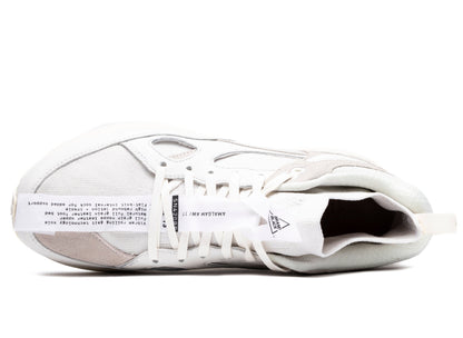 Brandblack Auru in White