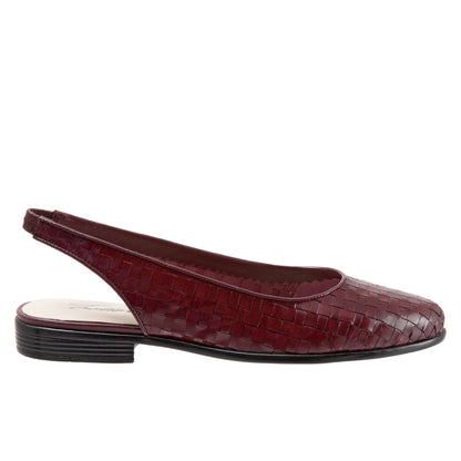 Trotters Lucy T1711-755 Womens Burgundy Narrow Slingback Flats Shoes