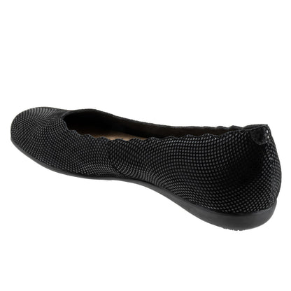 Trotters Sabine T2255-004 Womens Black Leather Slip On Ballet Flats Shoes