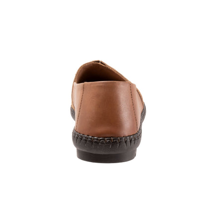 Trotters Ruby T2265-215 Womens Brown Narrow Leather Loafer Flats Shoes
