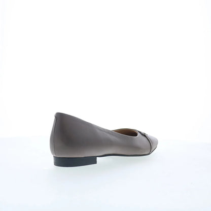 Trotters Harmony T2250-020 Womens Gray Leather Slip On Ballet Flats Shoes
