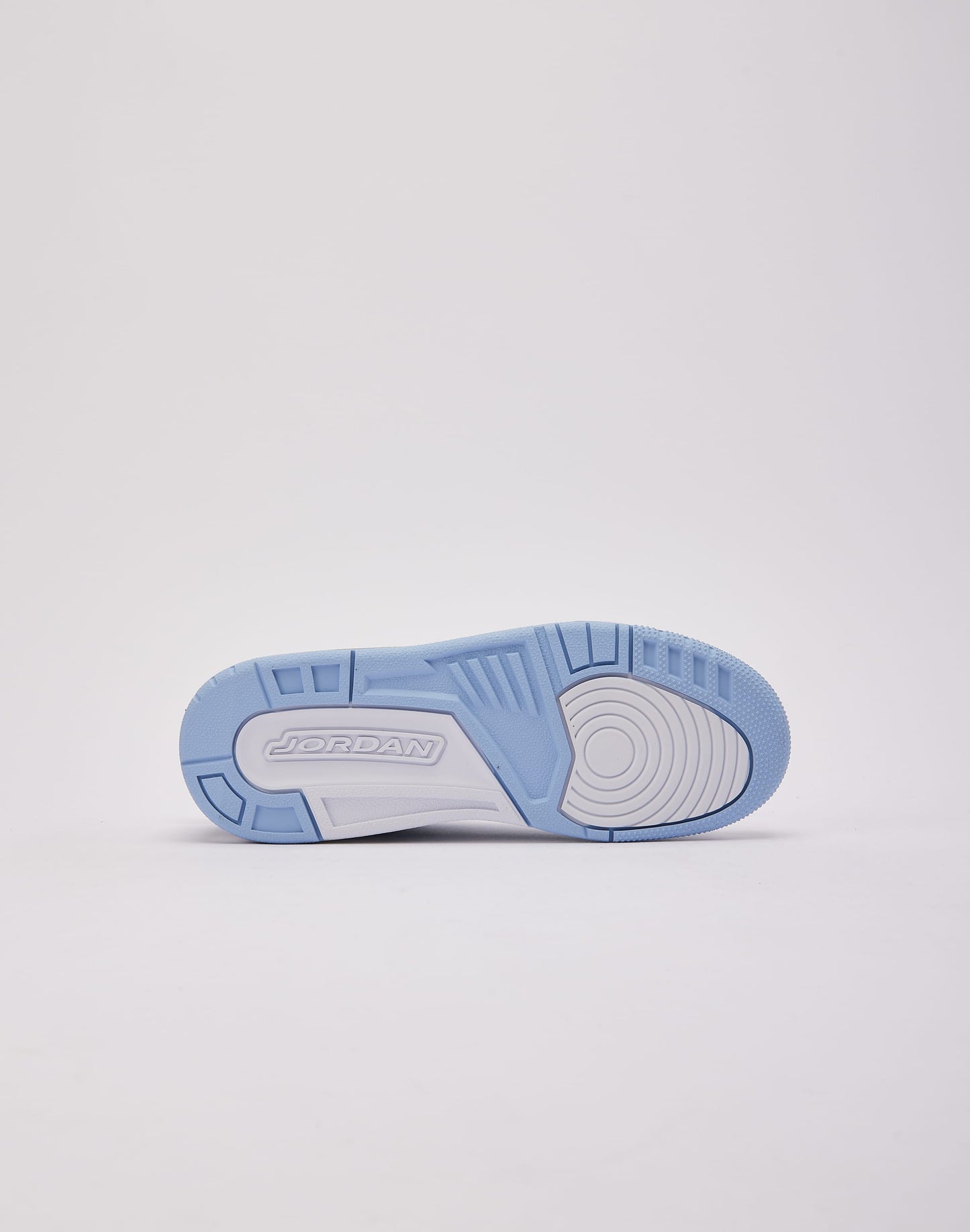 Jordan Spizike Low Grade-School
