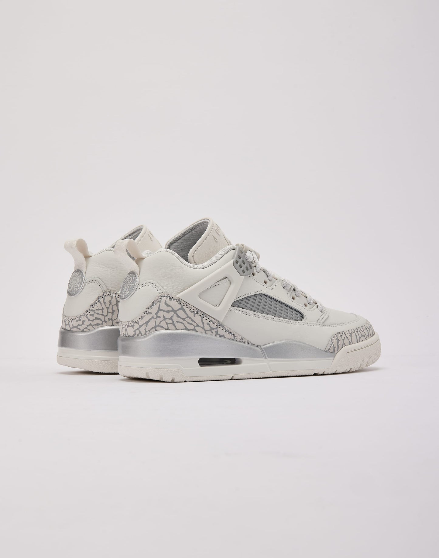 Jordan Spizike Low
