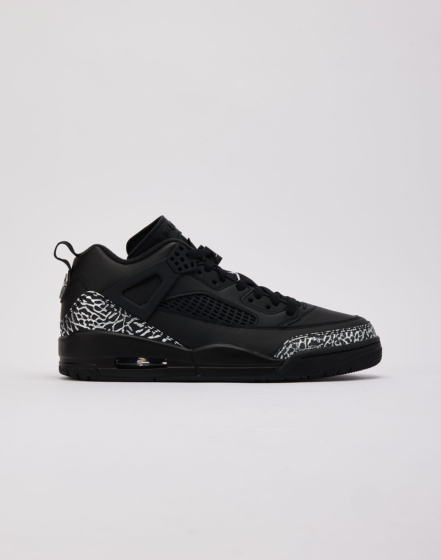 Jordan Spizike Low