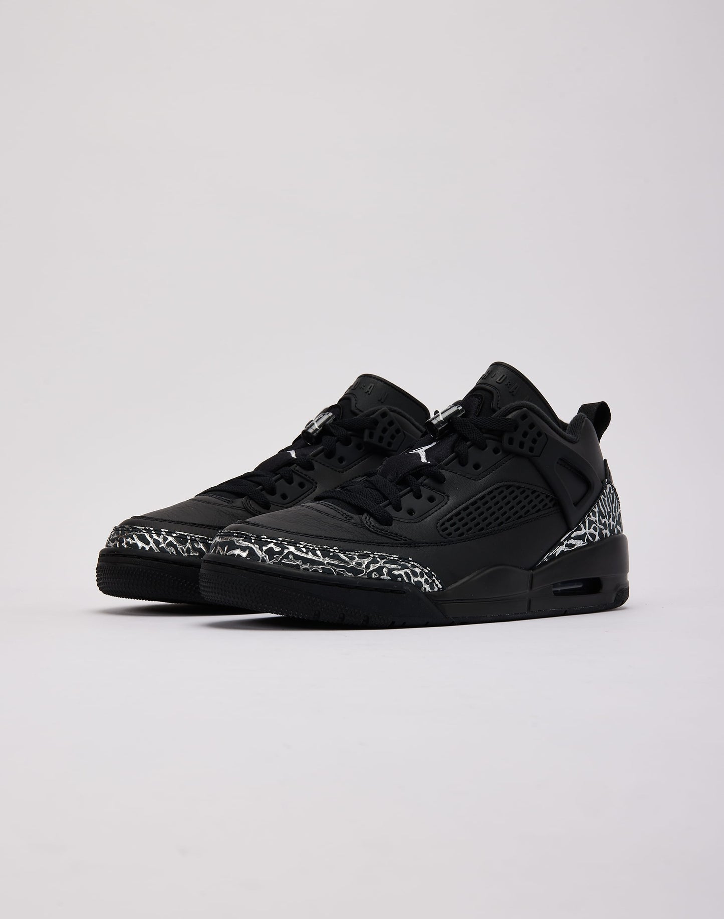 Jordan Spizike Low