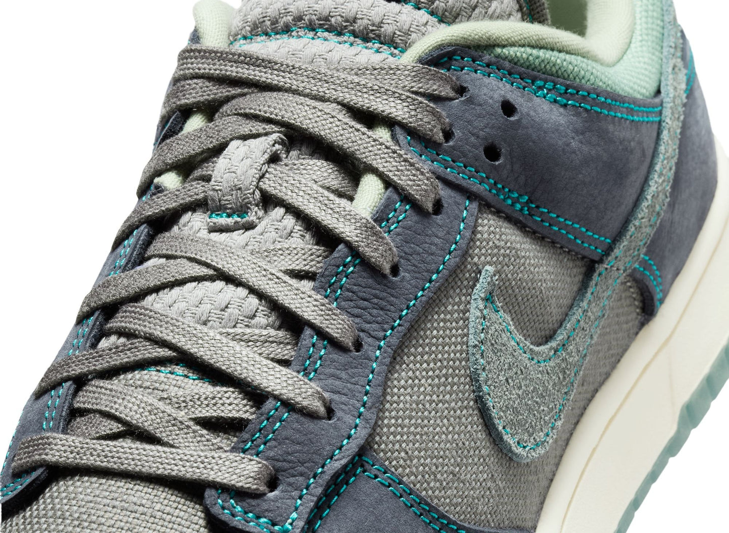 Nike Dunk Low Retro SE