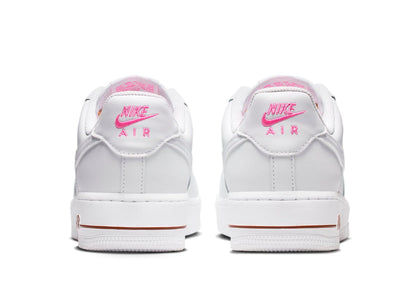 Women's Nike Air Force 1 '07 SE in White / Playful Pink