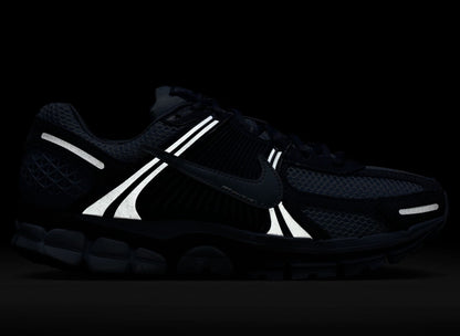 Women's Nike Zoom Vomero 5 in Ashen Slate / Metallic Silver